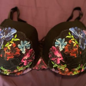 Torrid XO Plunge Bra 48C